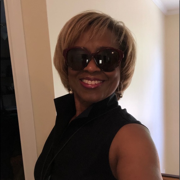 Meet your Posher, TuJuana! - Picture 2 of 2